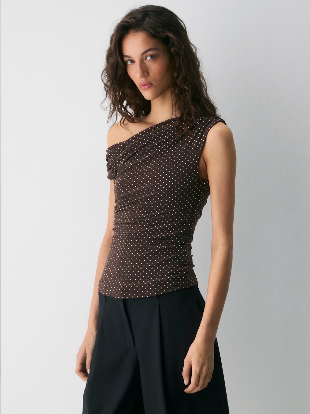 NEW Aritzia Gallery Top- Brown Polka Dot